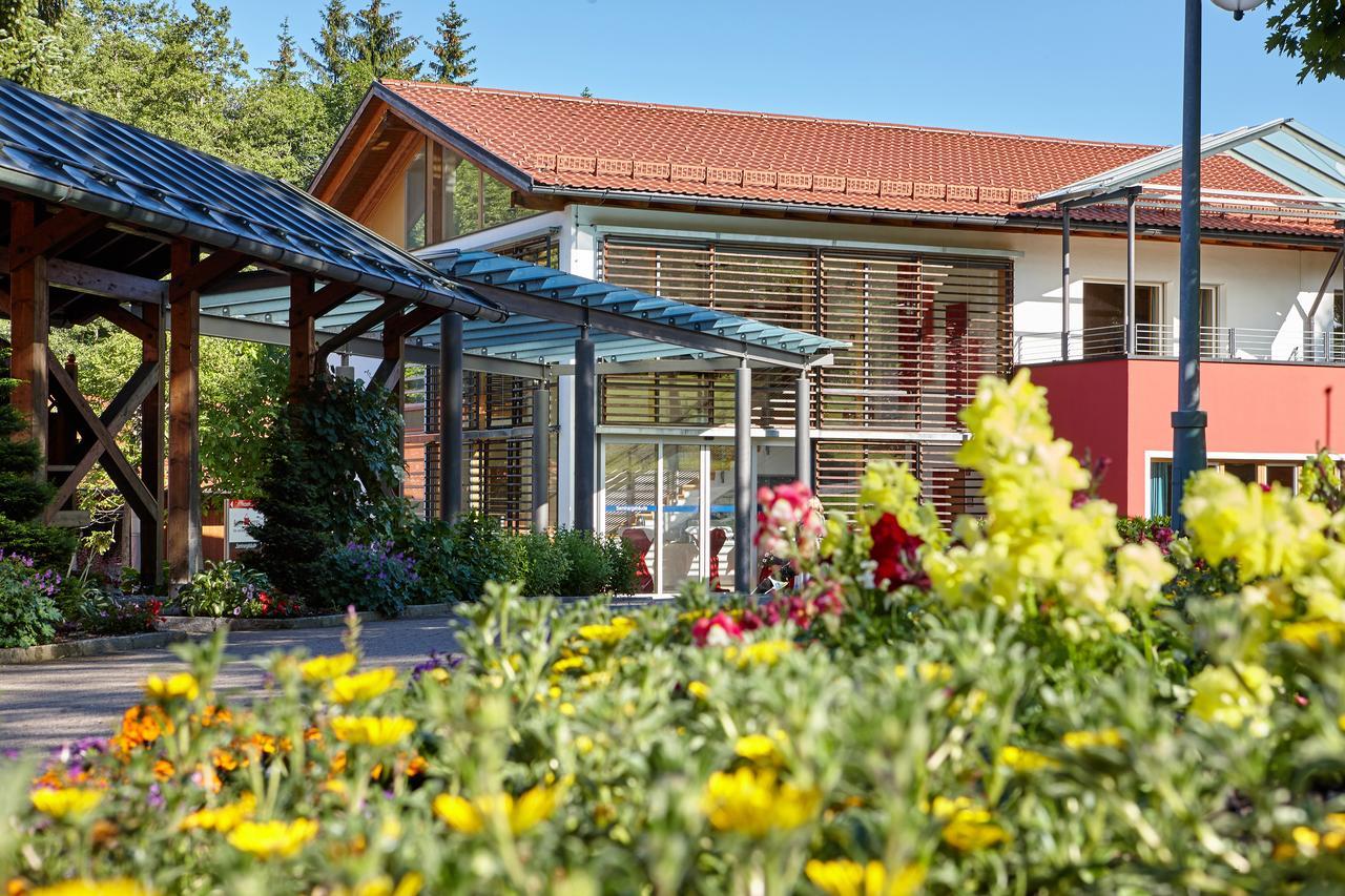 Aura-Hotel Saulgrub Exterior photo